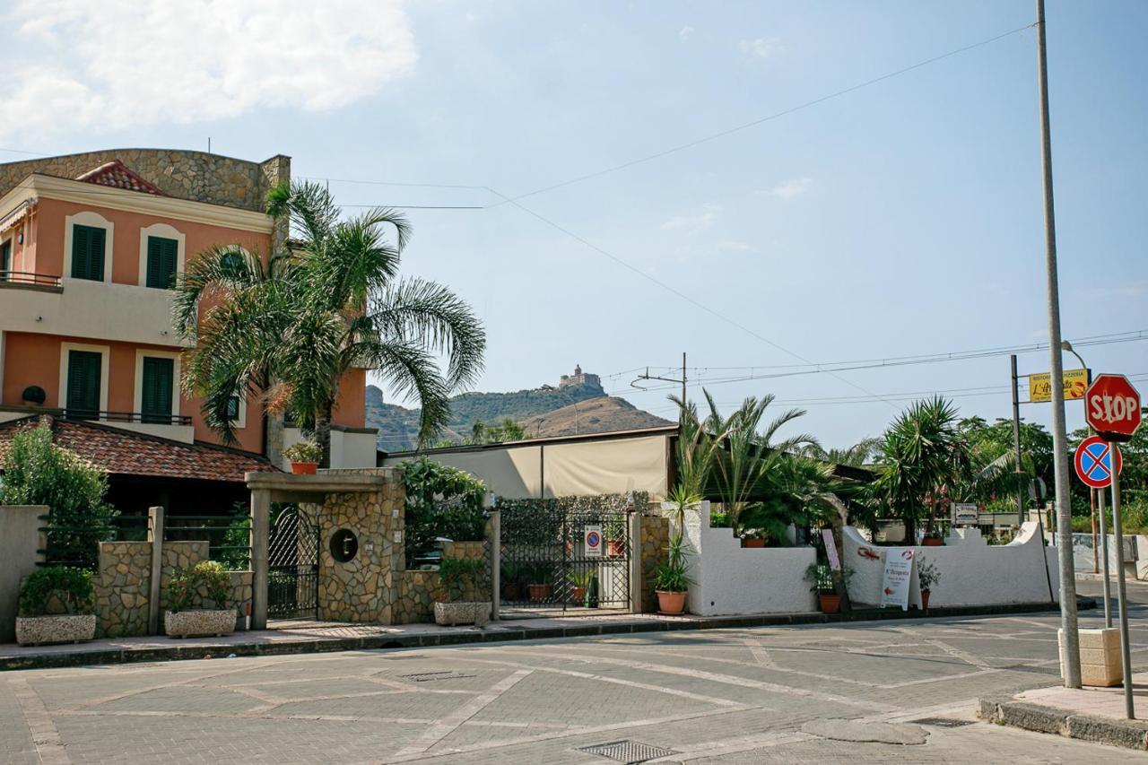 Villa Dolce Dimora Oliveri Exterior foto